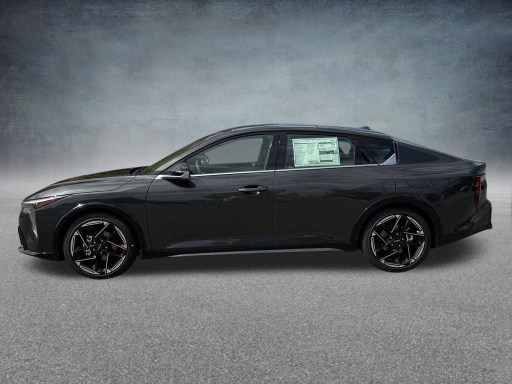 New 2025 Kia K4 GT-Line image 3