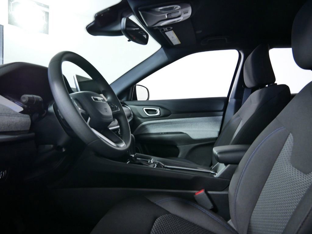 Used 2024 Jeep Compass Sport image 29