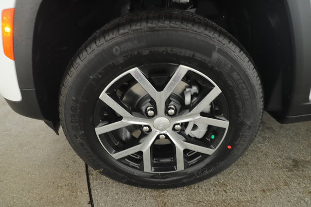 New 2025 Jeep Grand Cherokee Limited AWD/4WD image 7