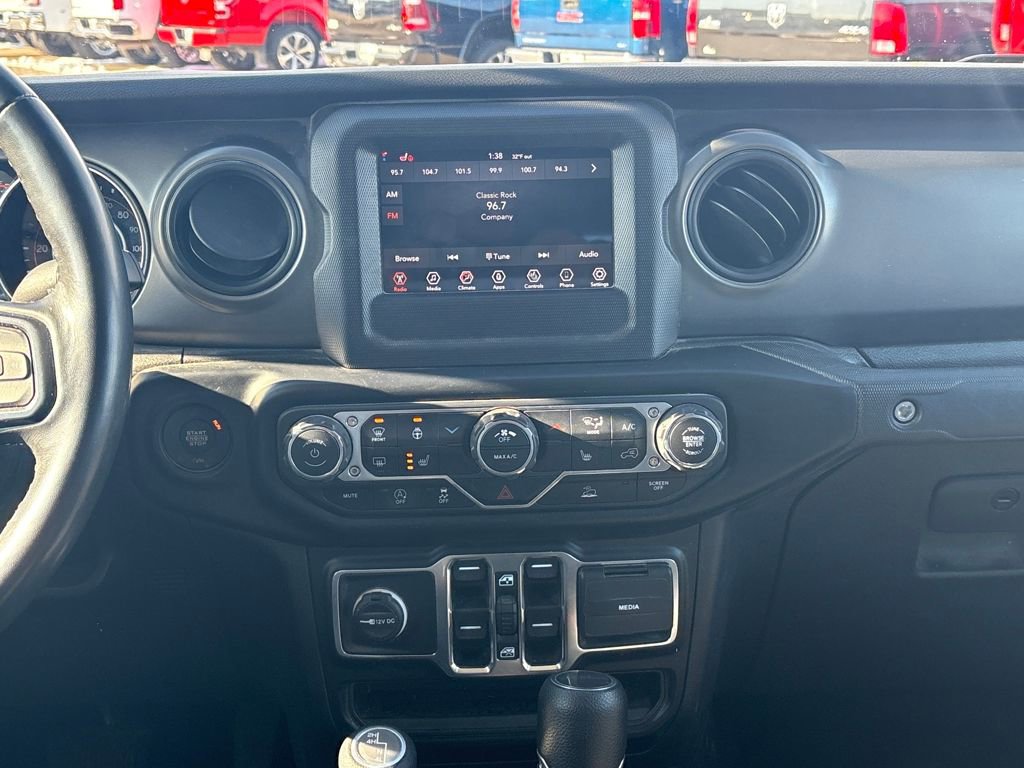 Used 2022 Jeep Gladiator Sport image 24