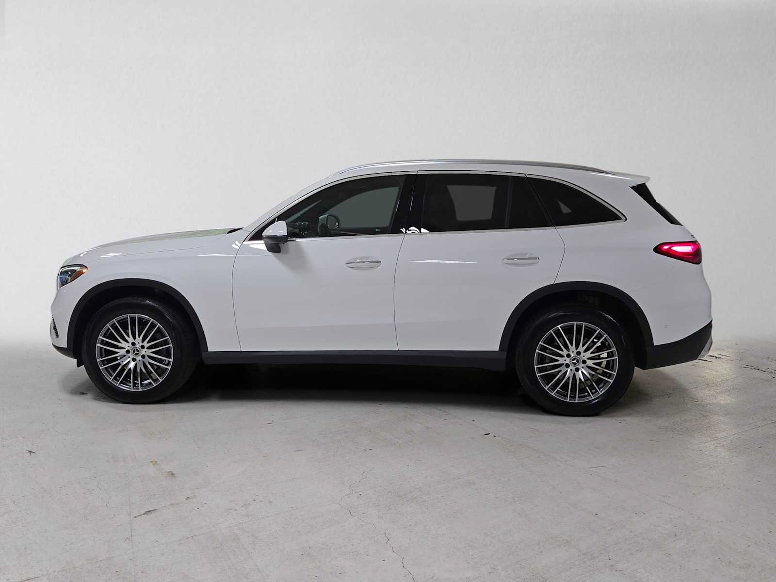 Certified 2026 Mercedes-Benz GLC 300 4MATIC image 6