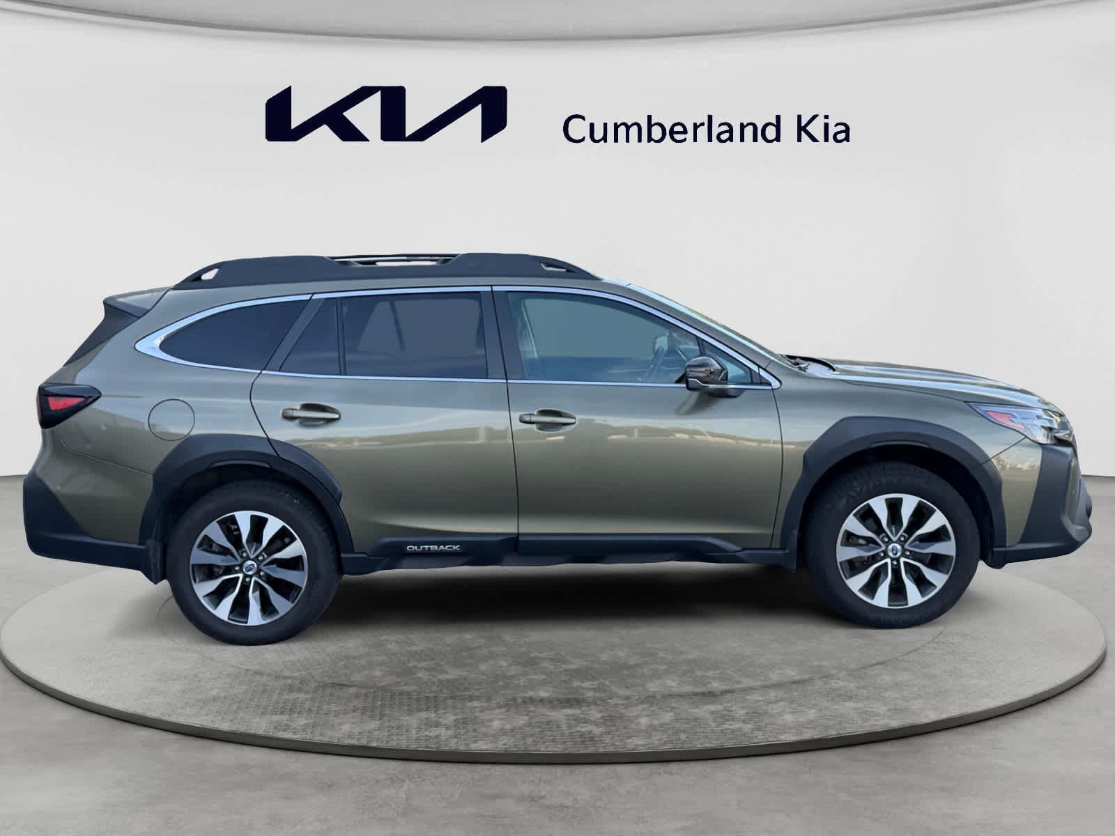 Used 2024 Subaru Outback Limited AWD/4WD image 6
