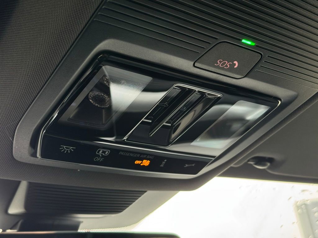 New 2026 Volkswagen Tiguan SE R-Line image 33