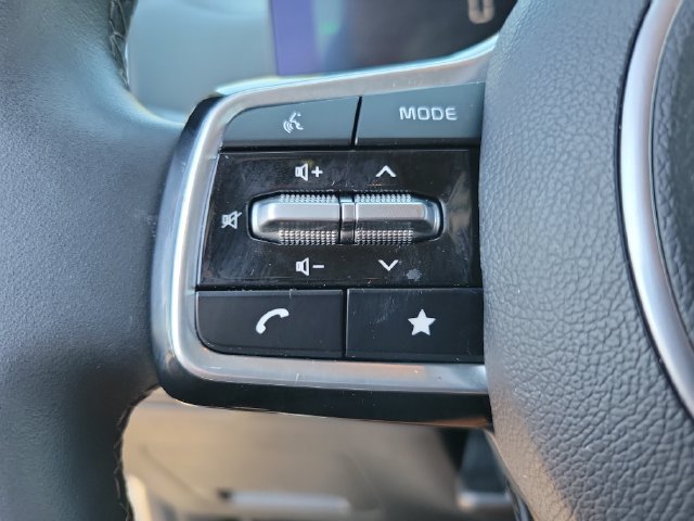 Used 2025 Kia Sorento EX AWD/4WD image 33