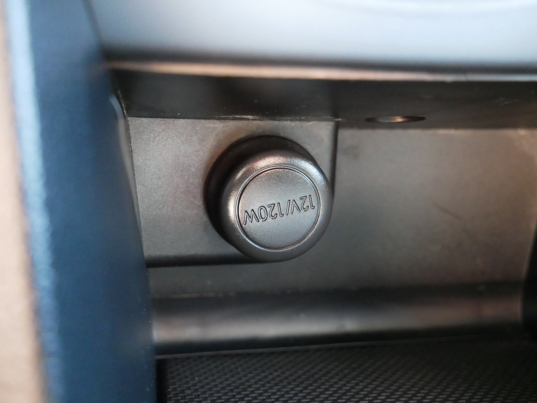 Used 2014 Subaru Outback 2.5i Premium AWD/4WD image 32