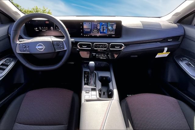 New 2026 Nissan Sentra SR w/ Floor Mat Package FWD image 5