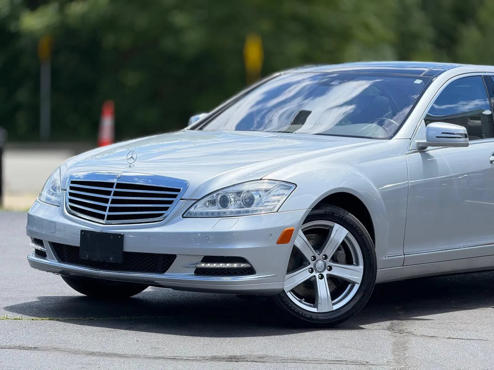 Used 2013 Mercedes-Benz S 550 4MATIC image 5