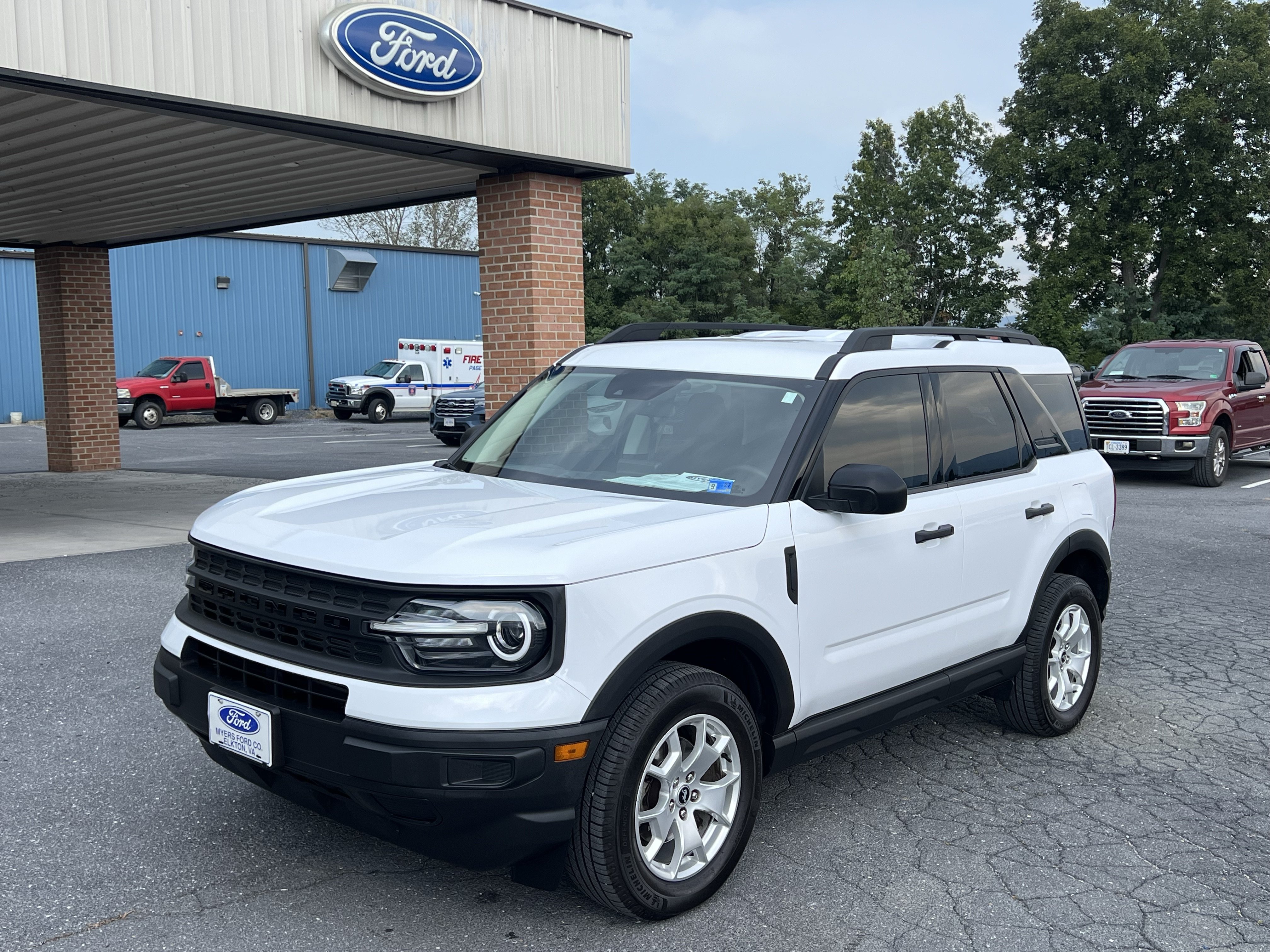 Used 2022 Ford Bronco Sport AWD/4WD image 2
