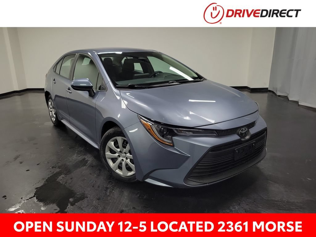 Used 2025 Toyota Corolla LE FWD image 1
