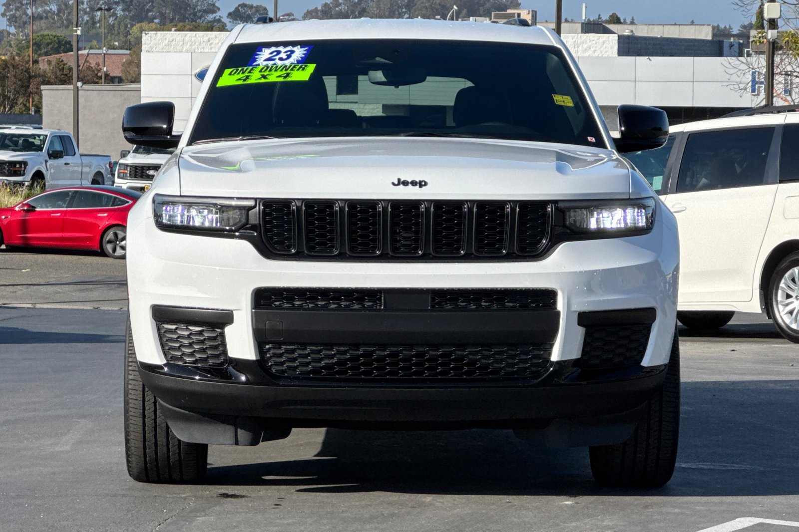 Used 2023 Jeep Grand Cherokee L Laredo AWD/4WD image 11