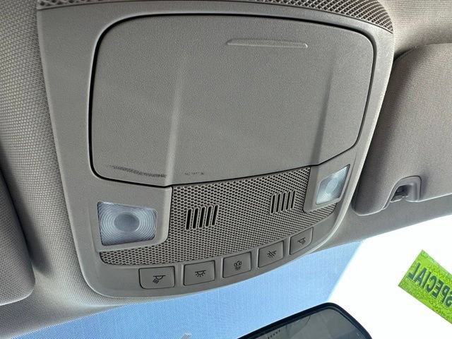 Used 2017 Ford Fusion SE w/ Fusion SE Technology Package FWD image 36