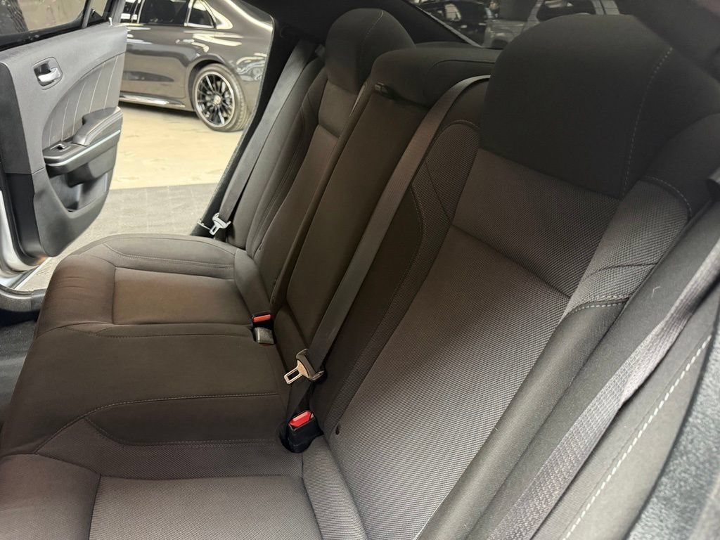Used 2022 Dodge Charger SXT RWD image 39