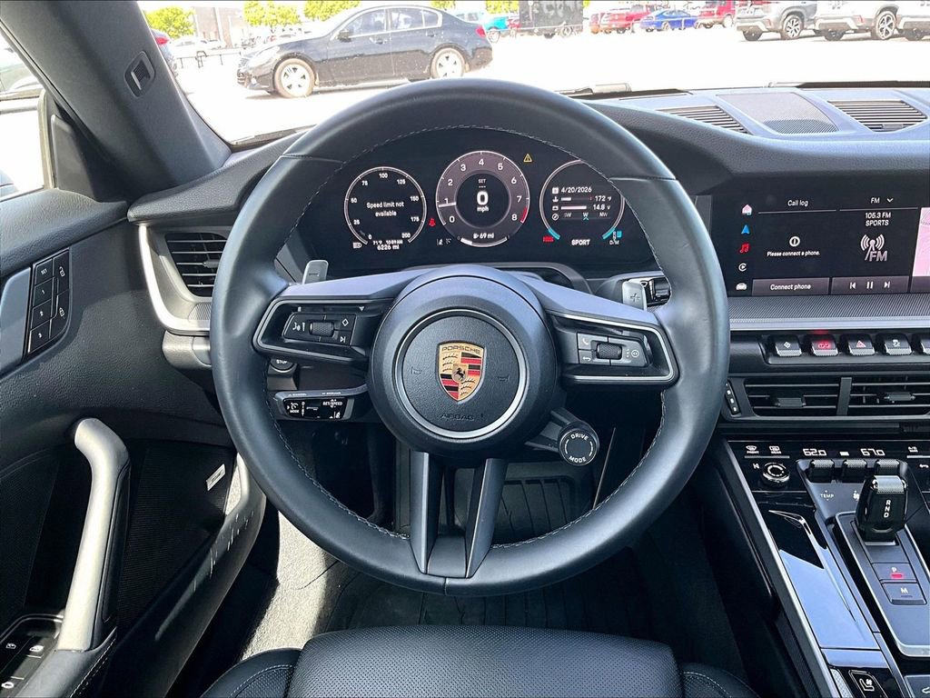 Used 2025 Porsche 911 Carrera RWD image 15