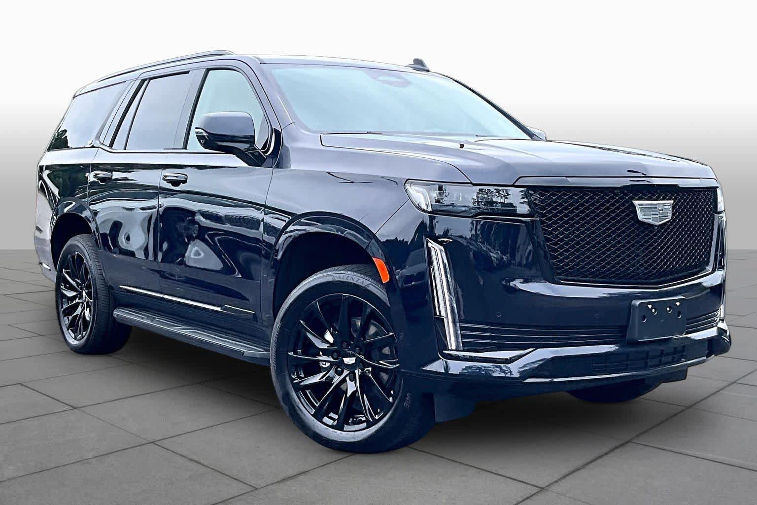 Used 2024 Cadillac Escalade Sport Platinum w/ LPO, ONYX Package AWD/4WD image 4