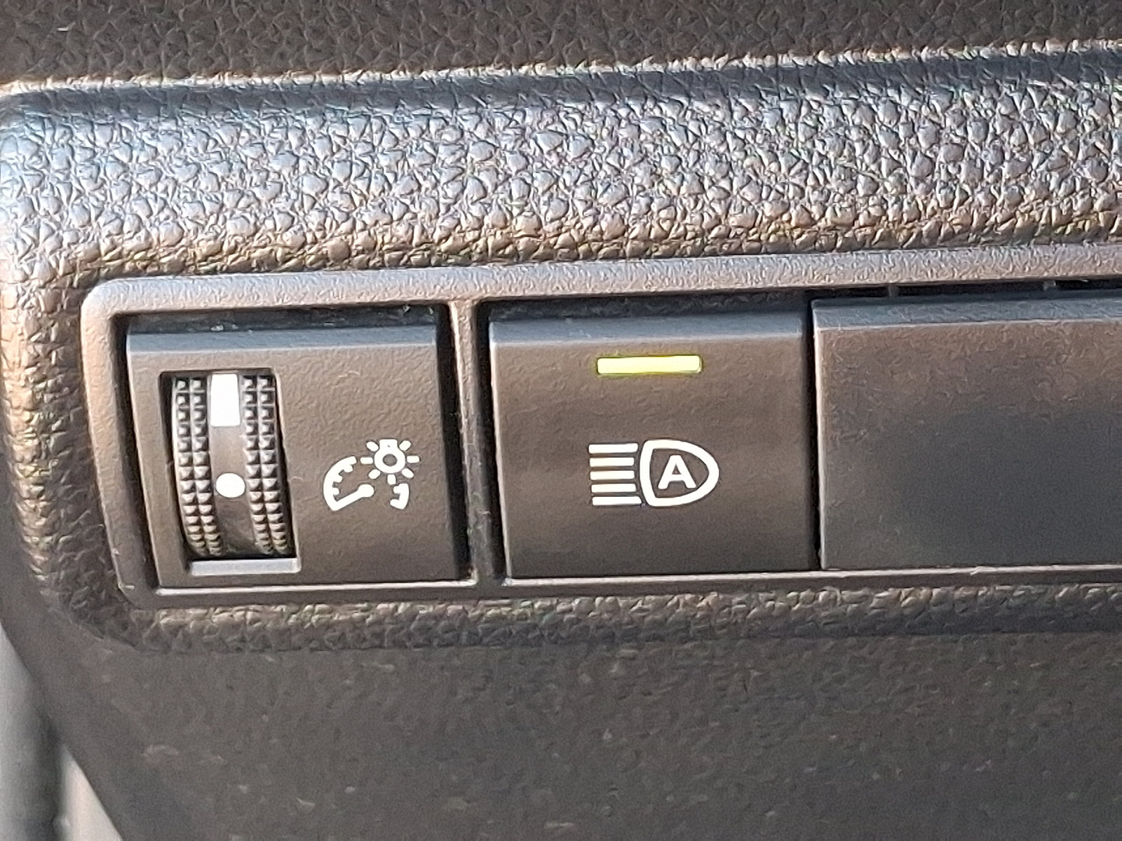 Certified 2024 Toyota Corolla LE w/ LE Convenience Package FWD image 26