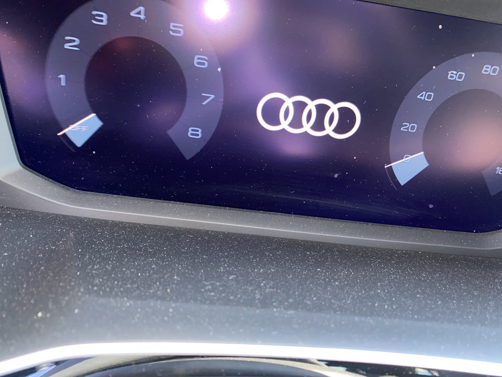 Used 2025 Audi Q3 2.0T Premium w/ Convenience Package image 2