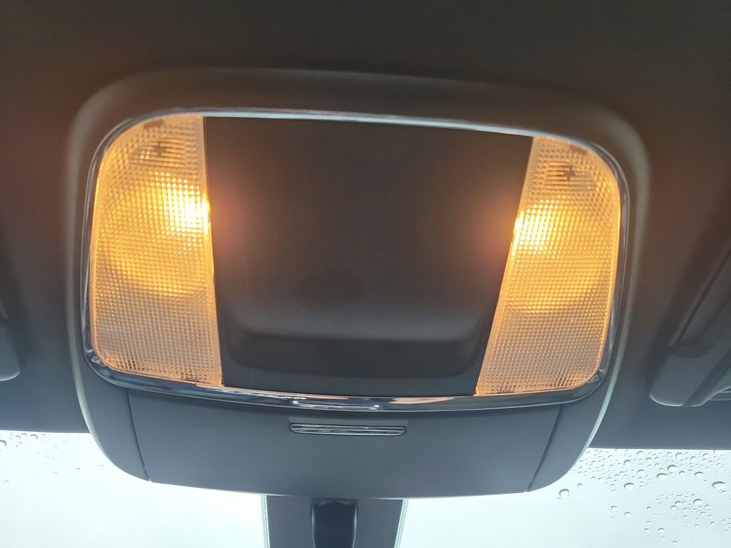 Used 2023 Dodge Charger SXT RWD image 21