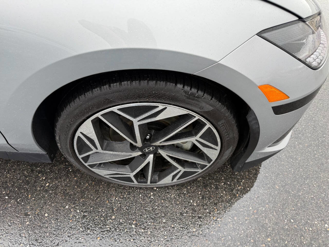 Used 2024 Hyundai Ioniq 6 SEL image 14