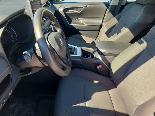 Used 2024 Toyota RAV4 XLE image 23