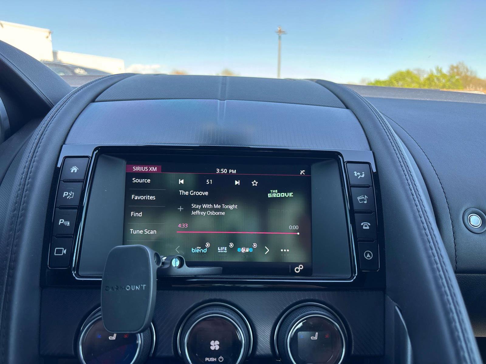 Used 2018 Jaguar F-TYPE R-Dynamic AWD/4WD image 20