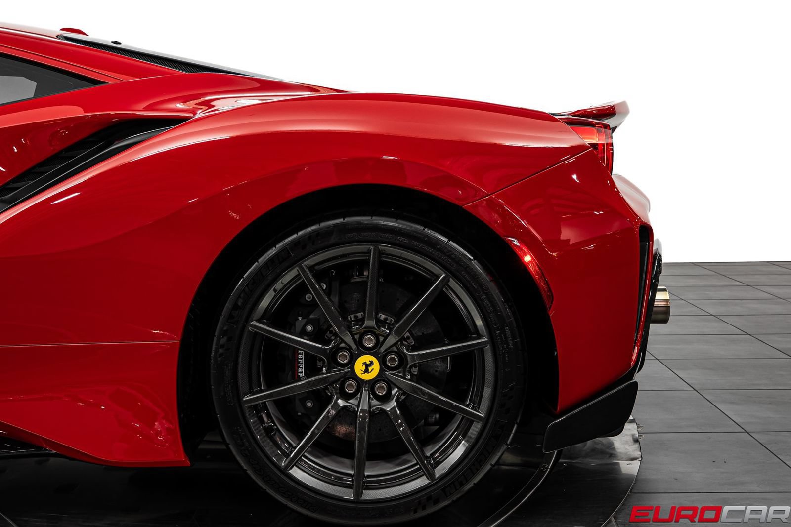 Used 2019 Ferrari 488 Pista Coupe RWD image 20