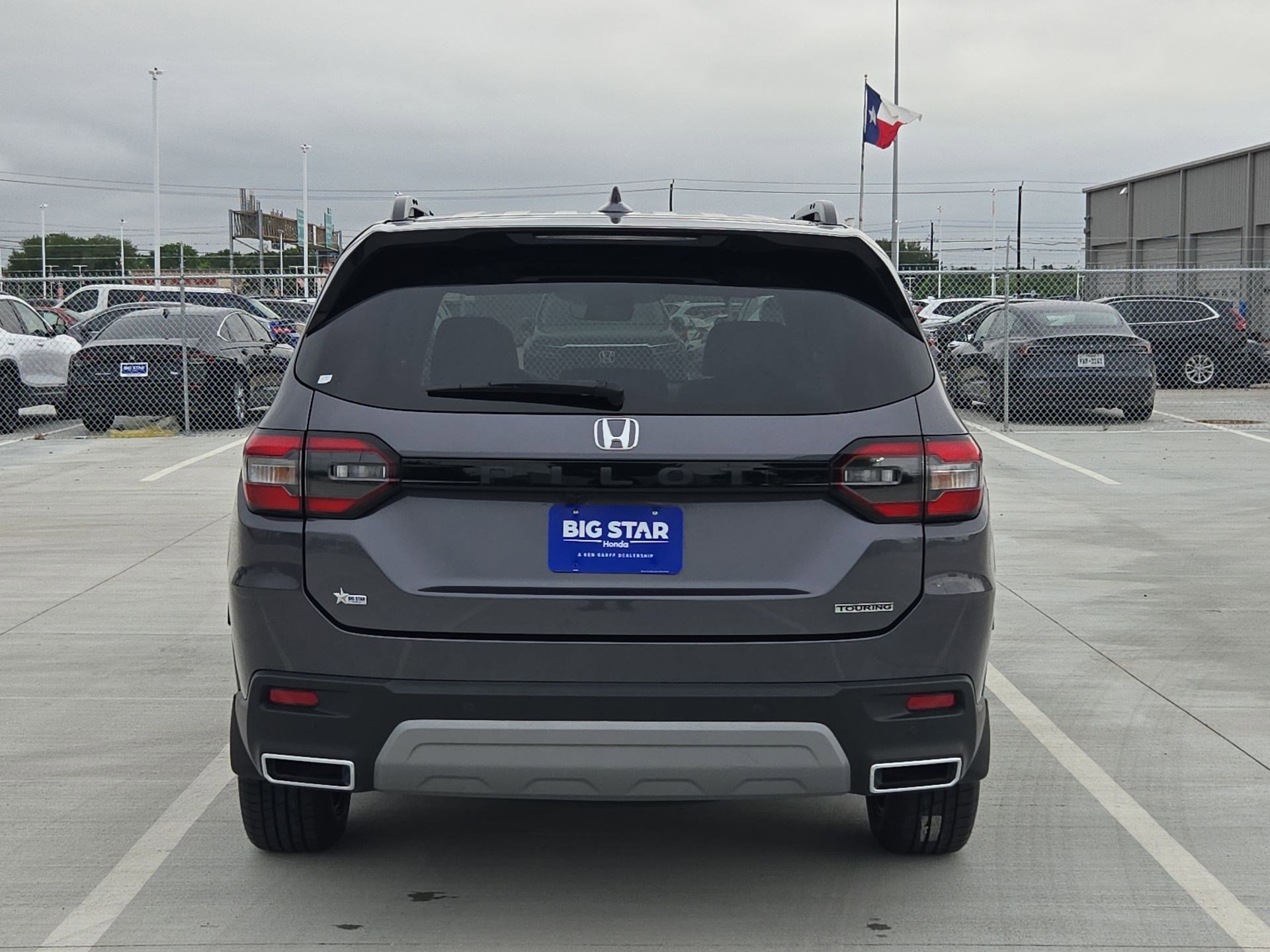 Certified 2023 Honda Pilot Touring image 5