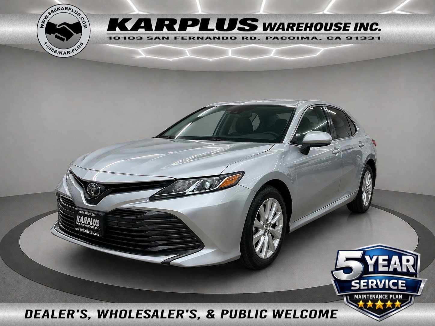 Used 2019 Toyota Camry LE w/ Carpet Mat Package FWD image 1
