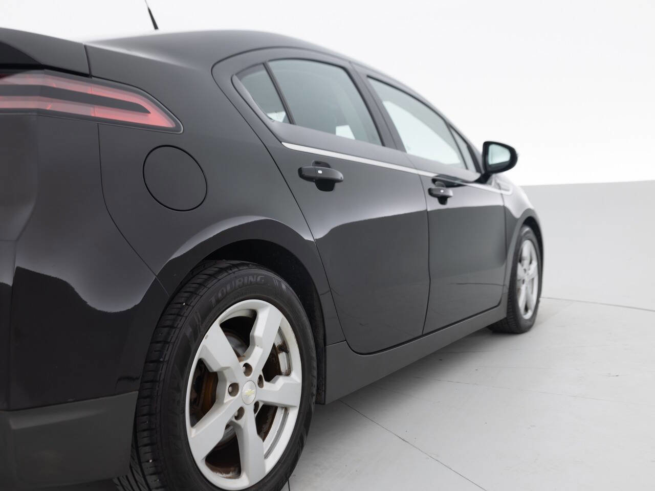 Used 2013 Chevrolet Volt Premium w/ Premium Trim Package FWD image 14