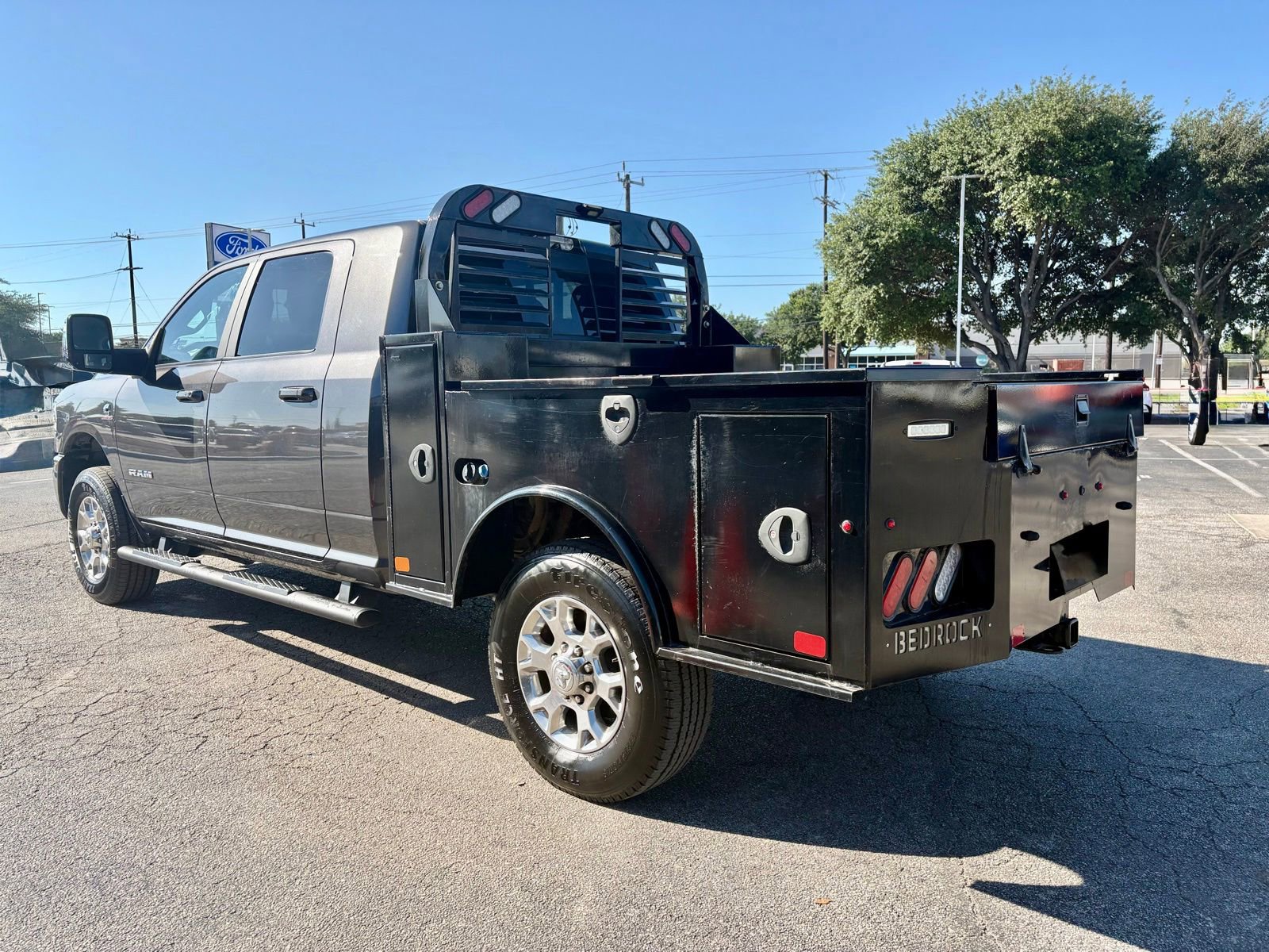 Used 2023 RAM 3500 Laramie AWD/4WD image 5