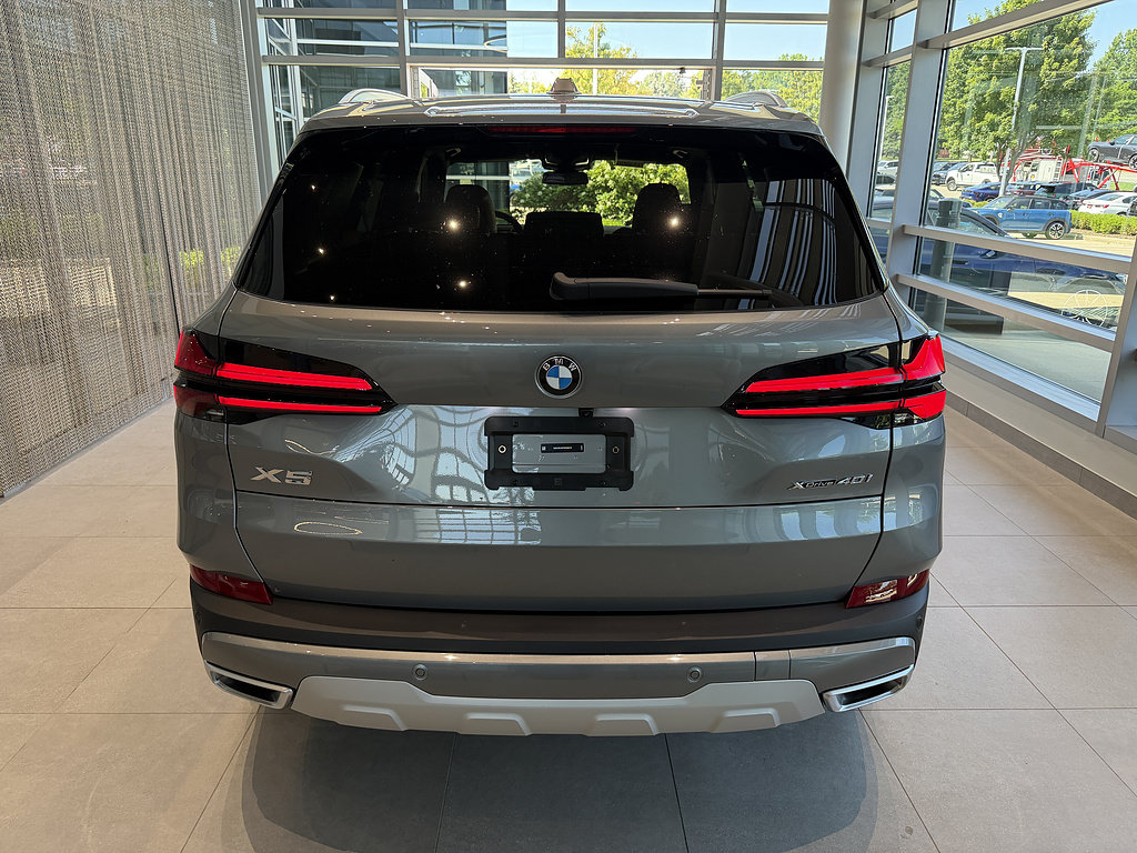 New 2026 BMW X5 xDrive40i AWD/4WD image 5