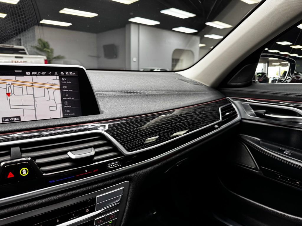 Used 2022 BMW 740i RWD image 27