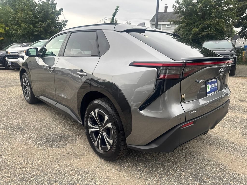 Used 2025 Toyota bZ4X AWD w/ Weather Package image 4