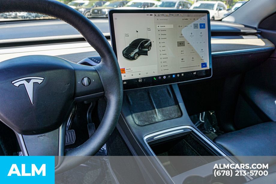 Used 2021 Tesla Model Y Long Range AWD/4WD image 32