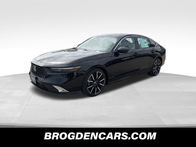 New 2025 Honda Accord Touring image 7