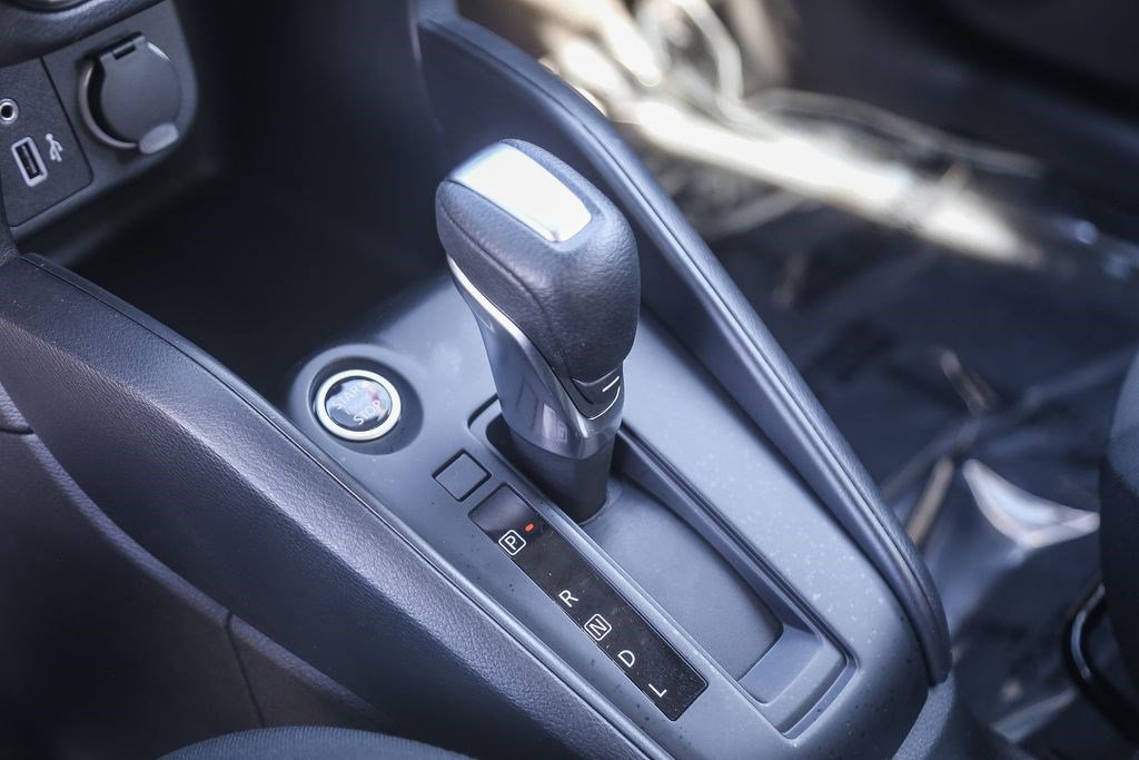 Certified 2025 Nissan Kicks Play S image 18