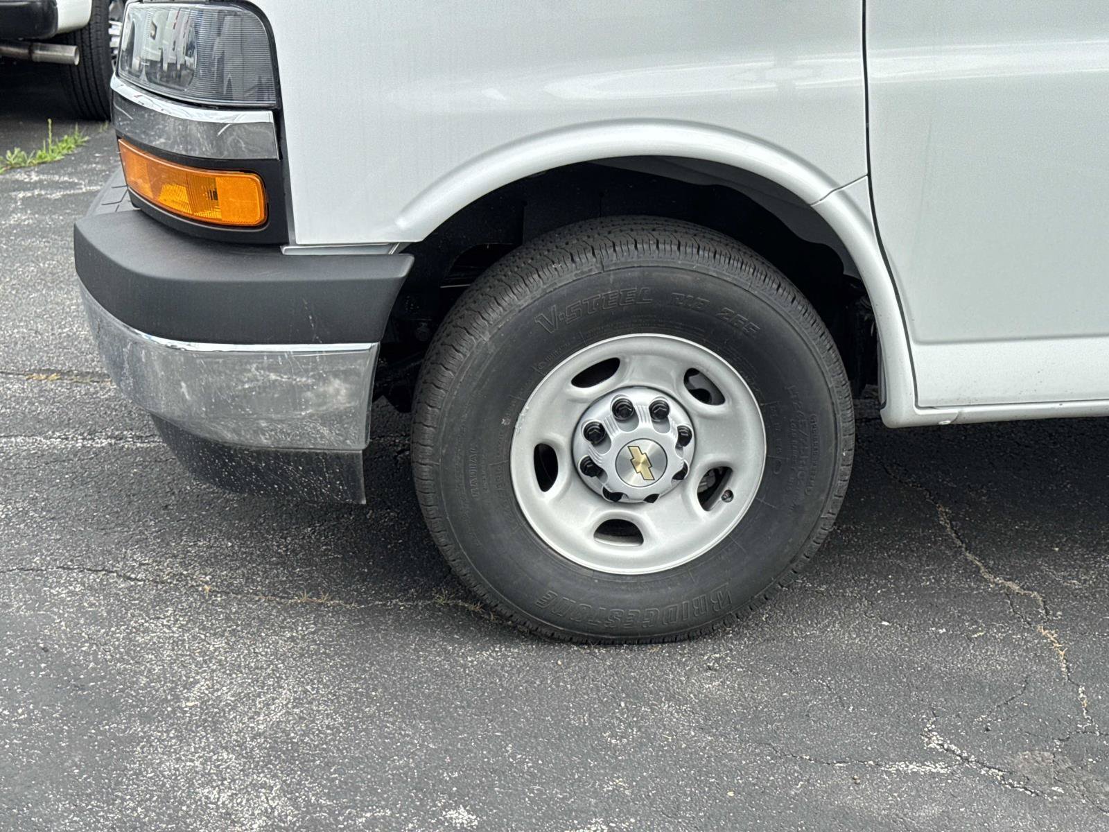 New 2026 Chevrolet Express 3500 w/ Power Convenience Package RWD image 8