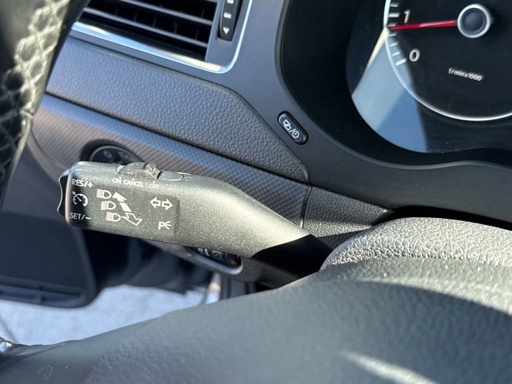 Used 2012 Volkswagen Jetta SE image 20