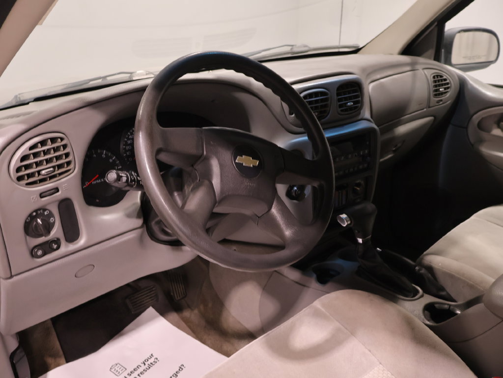 Used 2008 Chevrolet TrailBlazer 4WD image 23