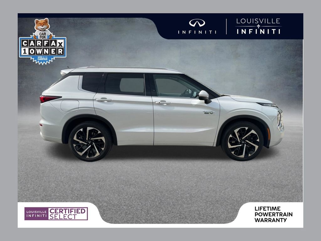 Used 2023 Mitsubishi Outlander SEL AWD/4WD image 1