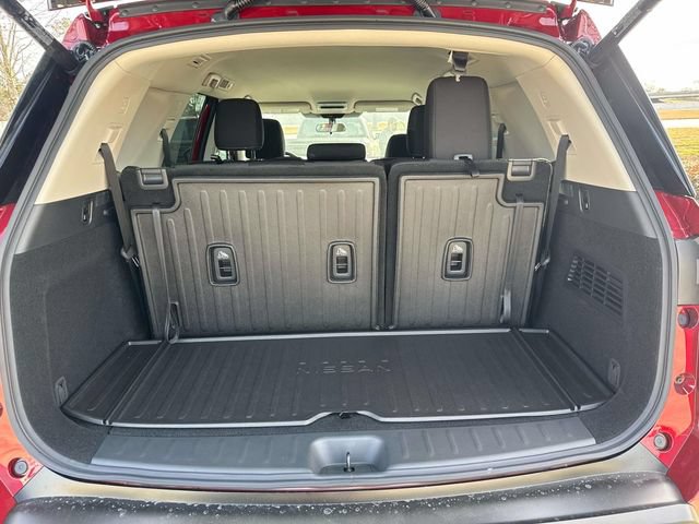 New 2026 Nissan Pathfinder SV w/ Cargo Package FWD image 11