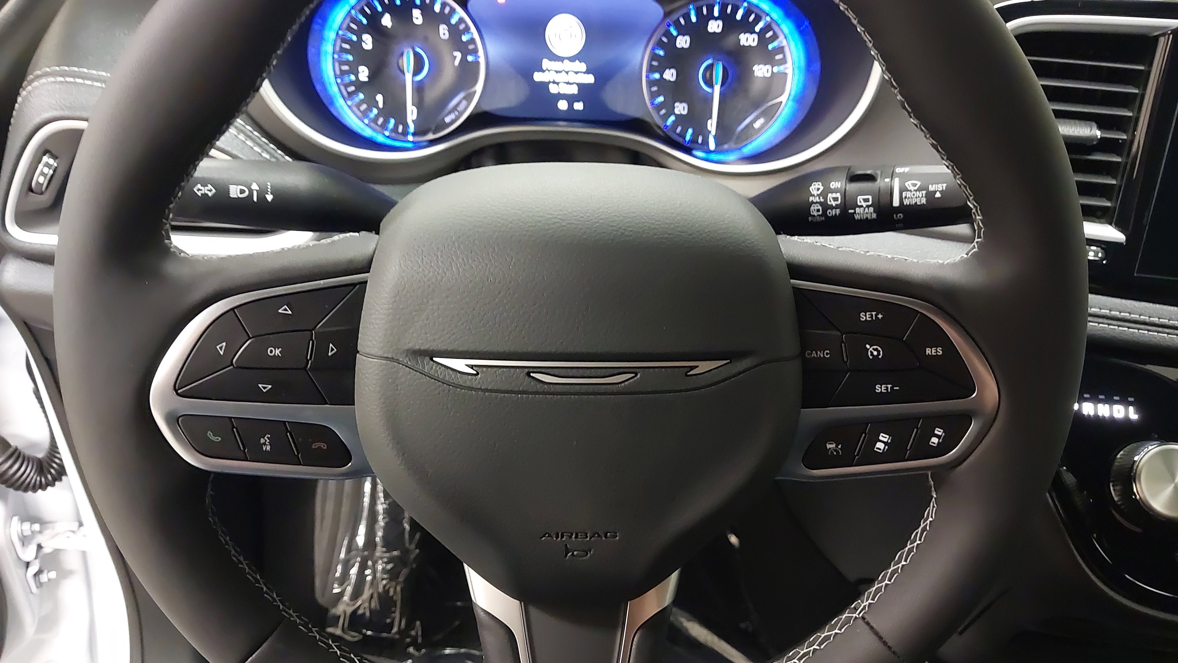 New 2027 Chrysler Pacifica Select FWD image 35