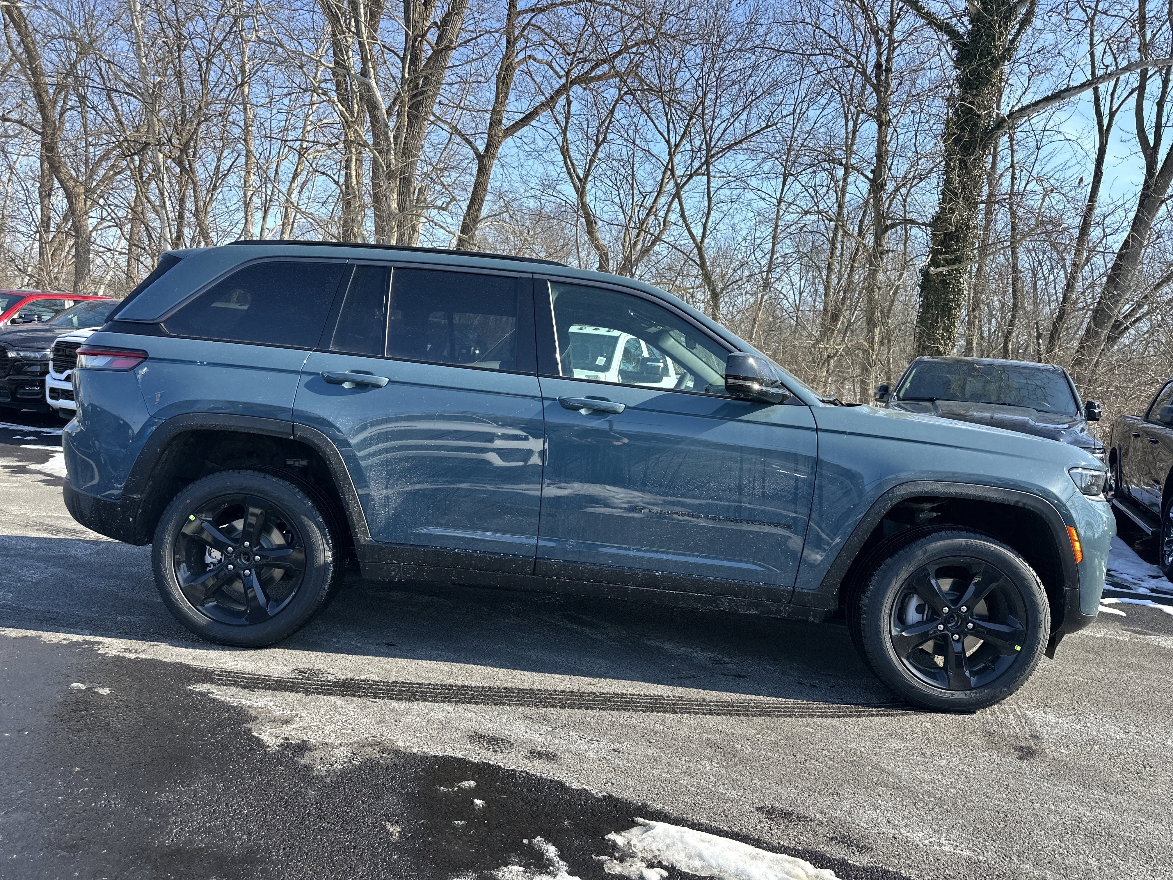 New 2026 Jeep Grand Cherokee Limited w/ Limited Altitude Package image 19