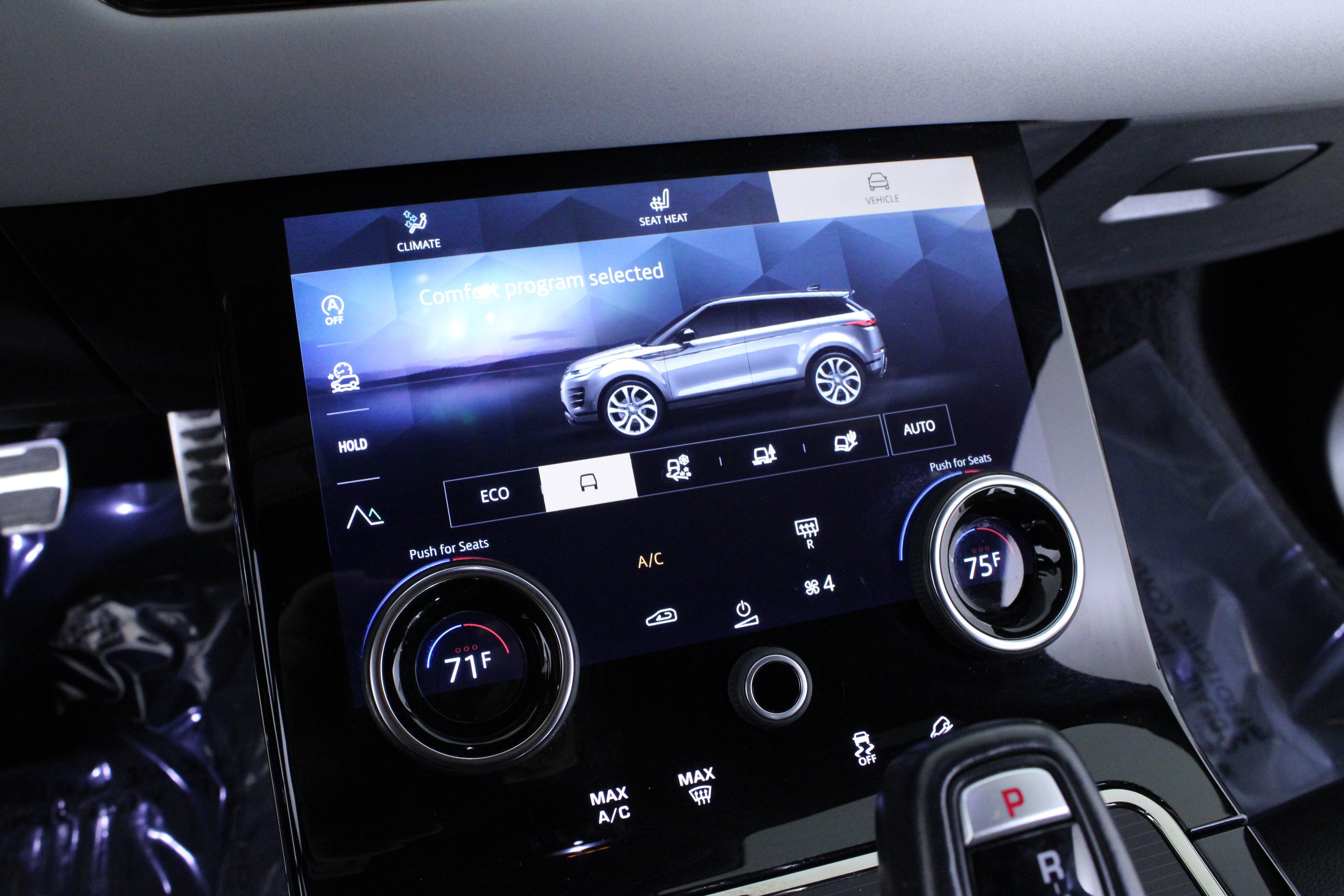 Used 2023 Land Rover Range Rover Evoque R-Dynamic SE image 27