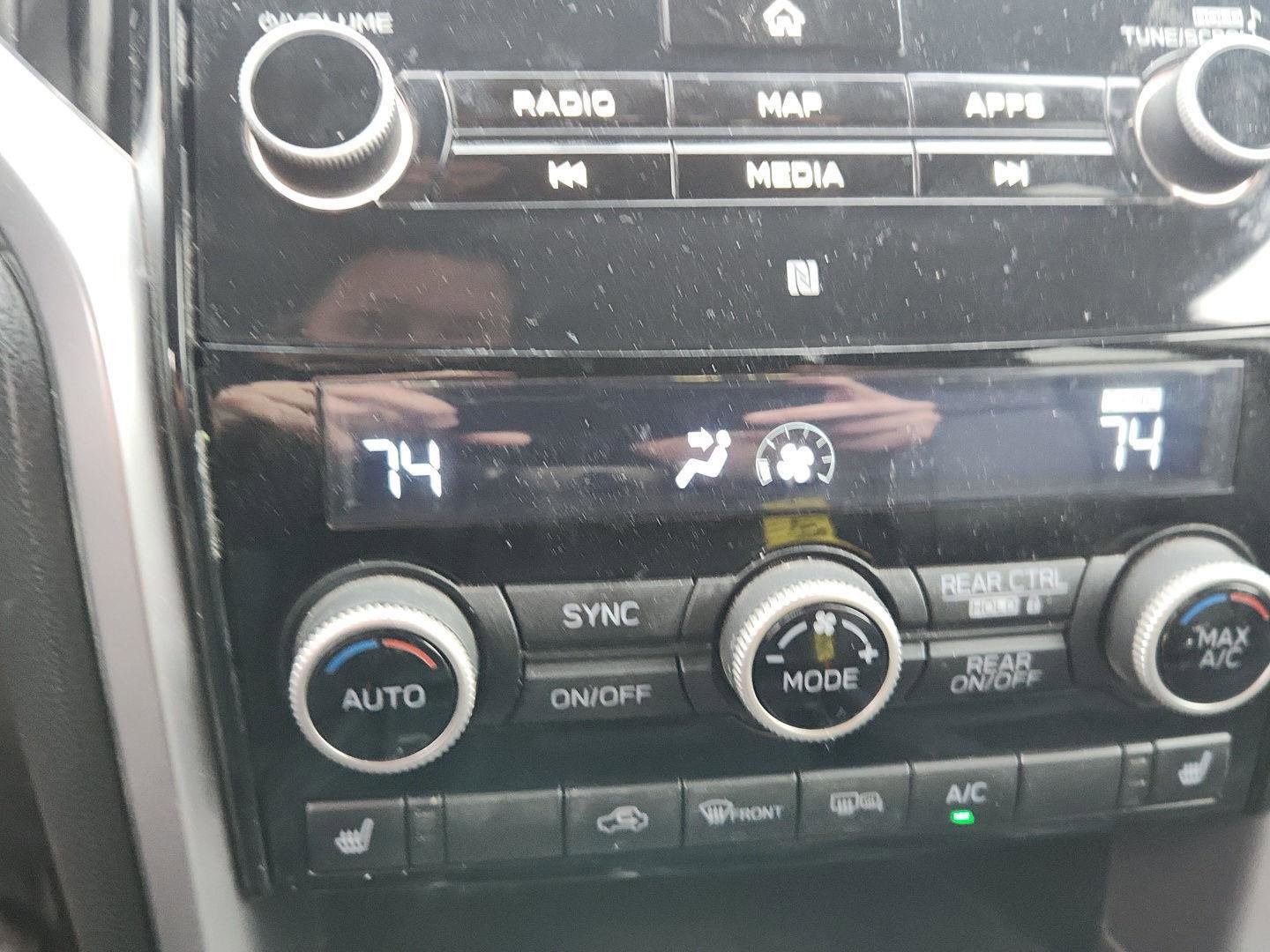 Used 2021 Subaru Ascent Limited w/ Technology Package image 18