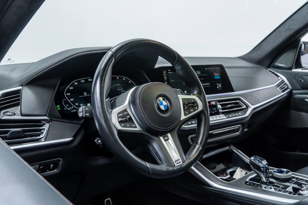 Used 2022 BMW X7 M50i w/ Executive Package AWD/4WD image 13