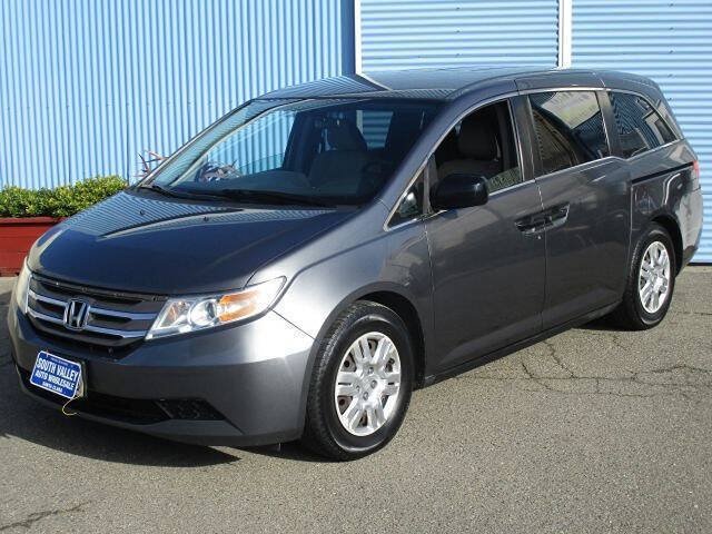 Used 2012 Honda Odyssey LX image 2