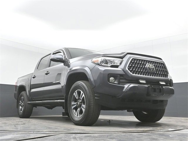Used 2019 Toyota Tacoma TRD Sport image 40