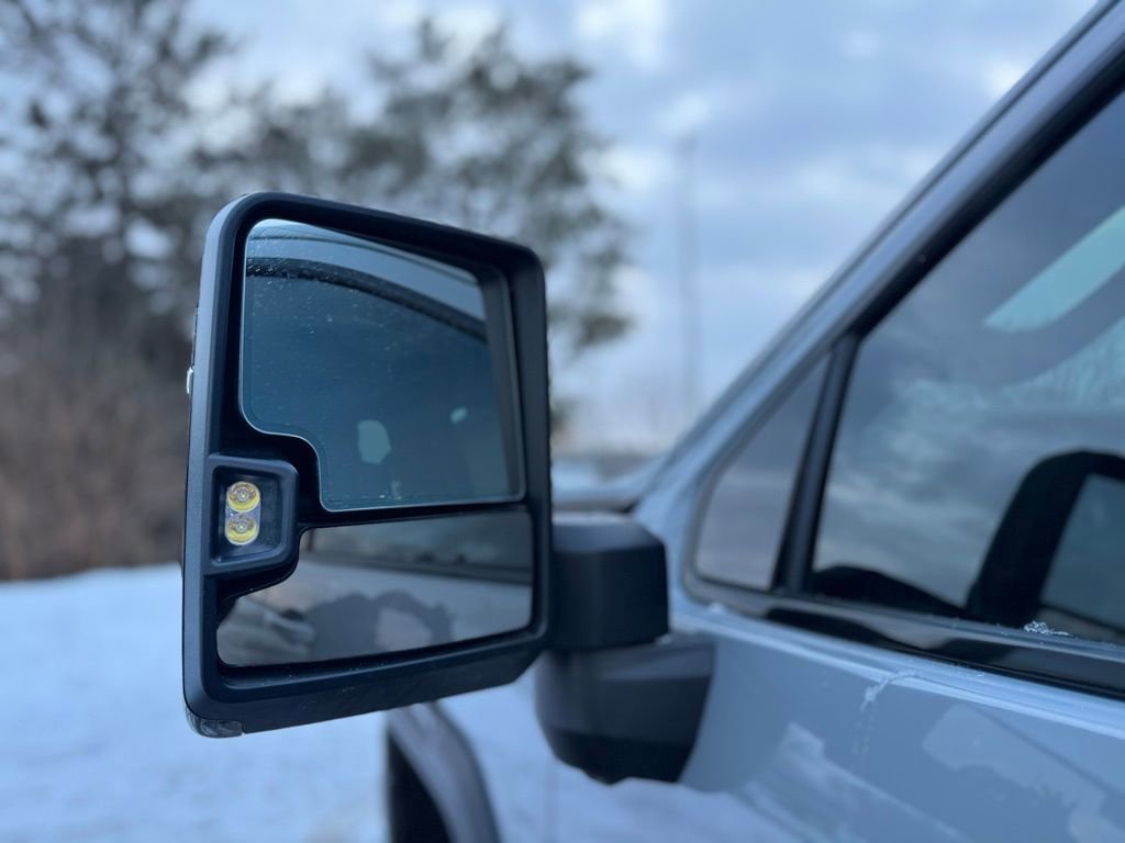 Used 2024 GMC Sierra 2500 AT4X image 19