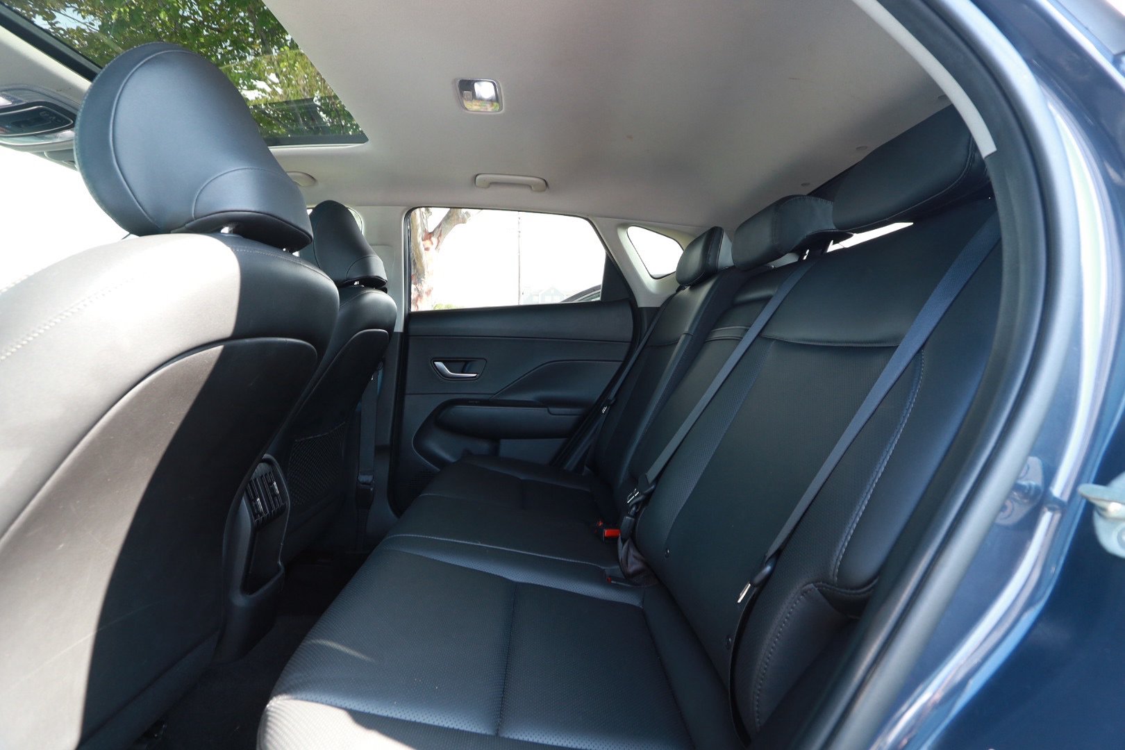 Used 2024 Hyundai Kona Limited AWD/4WD image 24