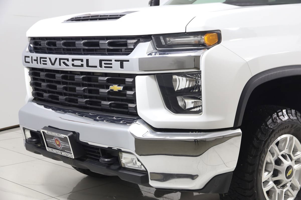 Used 2020 Chevrolet Silverado 2500 LT AWD/4WD image 45